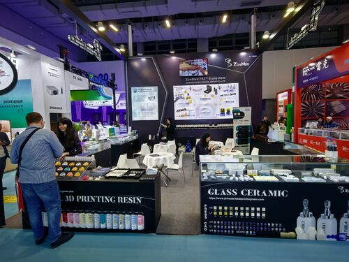 Latest company news about Zomed Makes a Successful Appearance at the South China Dental Exhibition, Showcasing Professionalism and Looking Forward to Reuniting in Spain